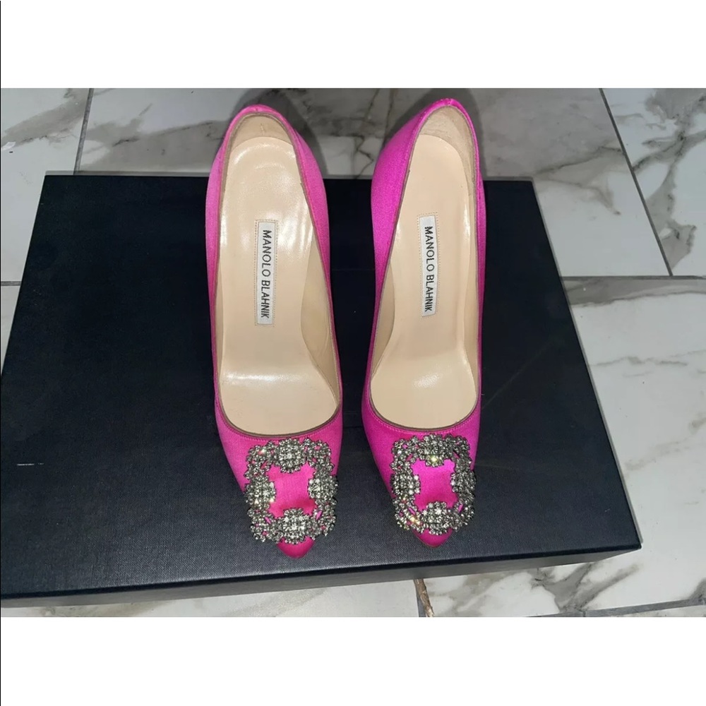 NEW Manolo Blahnik Hangisi 105mm Satin Pink Pumps Heels Retail $995
